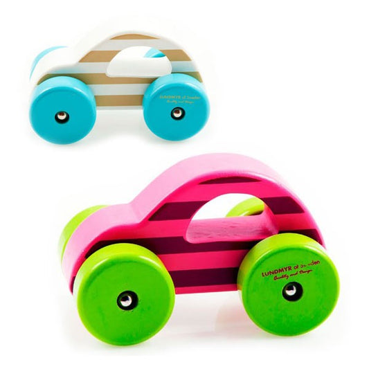 Coche de madera
