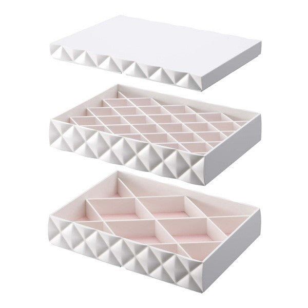 Cosmetic and jewellery case - Diamond