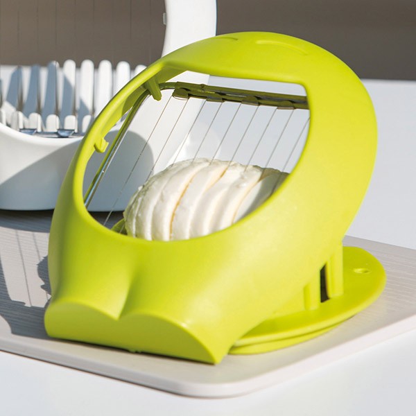 Egg and mozzarella slicer
